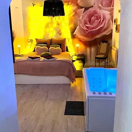 Cosy&spa Luxe Jacuzzi Sauna Cristal Love hôtel *